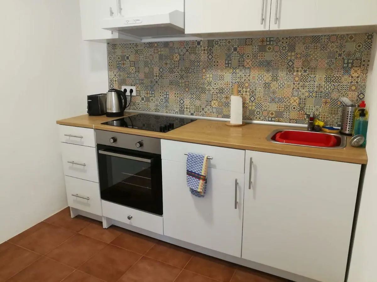 Apartamento Casa Valientes B - Free private parking, patio, WiFi&AC Jerez de la Frontera